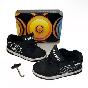 HEELYS Propel 2.0 Roller Skate Shoes Black & White Sneaker Youth 4 Womens 6